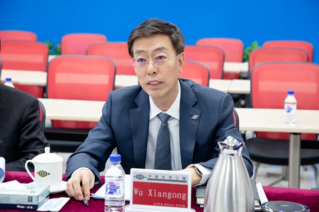 武宪功会见阿布扎比国家石油公司领导