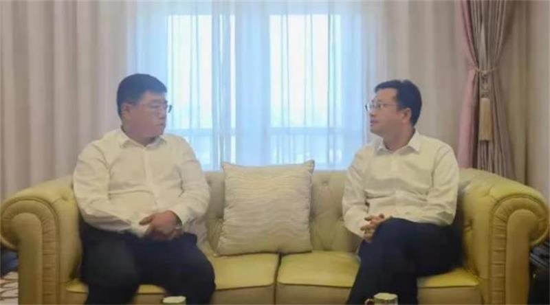 刘家强会见上海市奉贤区委副书记、代区长袁泉