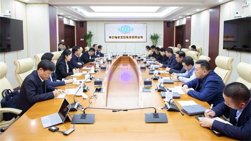 戴和根会见新疆生产建设兵团第八师党委副书记、师长，石河子市人民政府党组书记、市长刘亚康