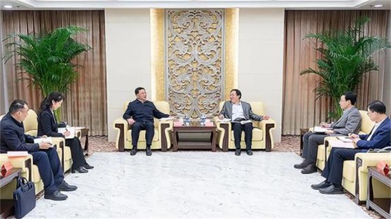 戴和根拜访中国科协党组书记张玉卓