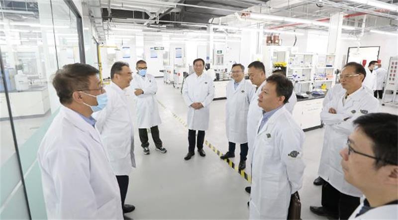 行业领军企业代表团到中国化学参观交流