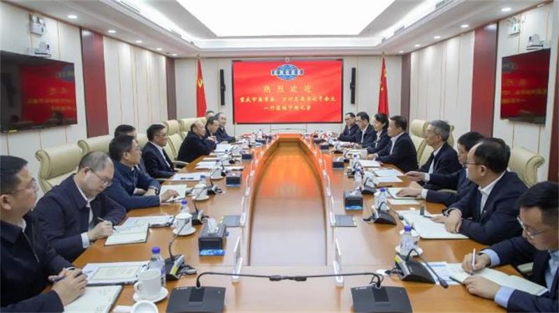 文岗会见重庆市委常委、万州区委书记于会文
