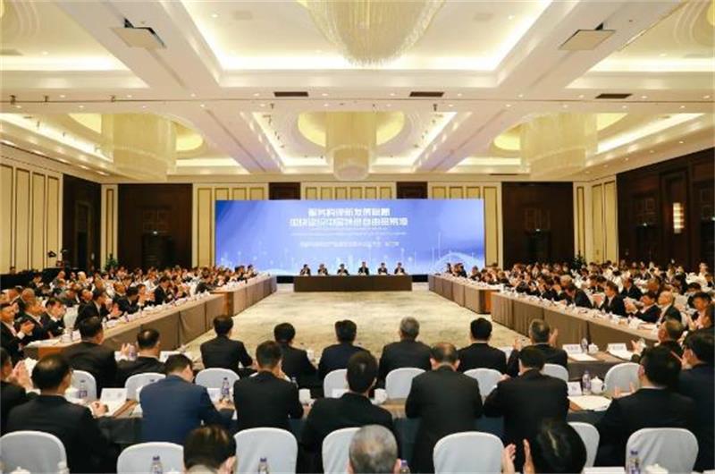文岗出席海南省与央企深化合作座谈会 中国化学与海南省签署战略合作协议