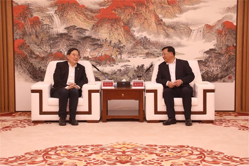 戴和根会见中国科技大学校长、中国科学院院士包信和