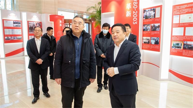 国家税务总局第一巡回督导组赴中国化学调研指导 文岗陪同调研