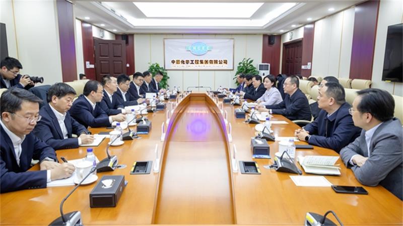 胡富申与张家港市委书记韩卫举行会谈