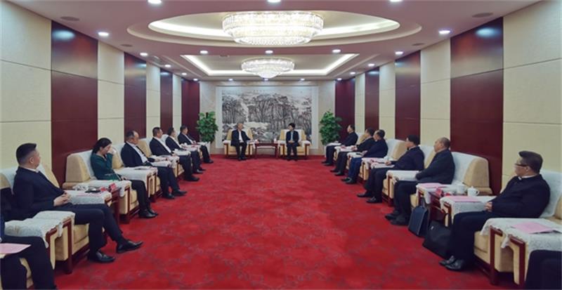 武宪功与阳泉市委书记雷健坤会谈