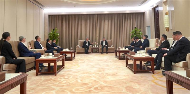 武宪功与成都市委常委 市政府党组成员刘任远会谈 并出席成都市东部新区“1+3”项目合作签约仪式