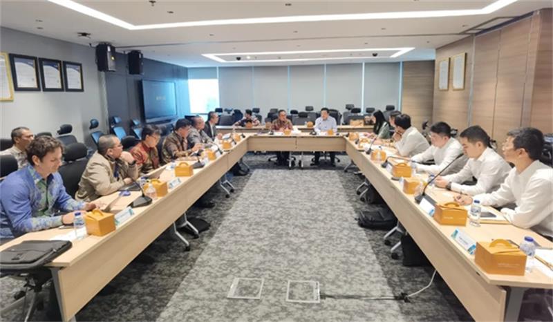 文岗在印度尼西亚开展系列商务活动