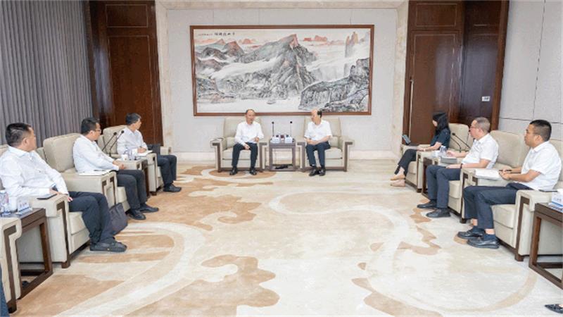 莫鼎革拜会浙江省委书记王浩