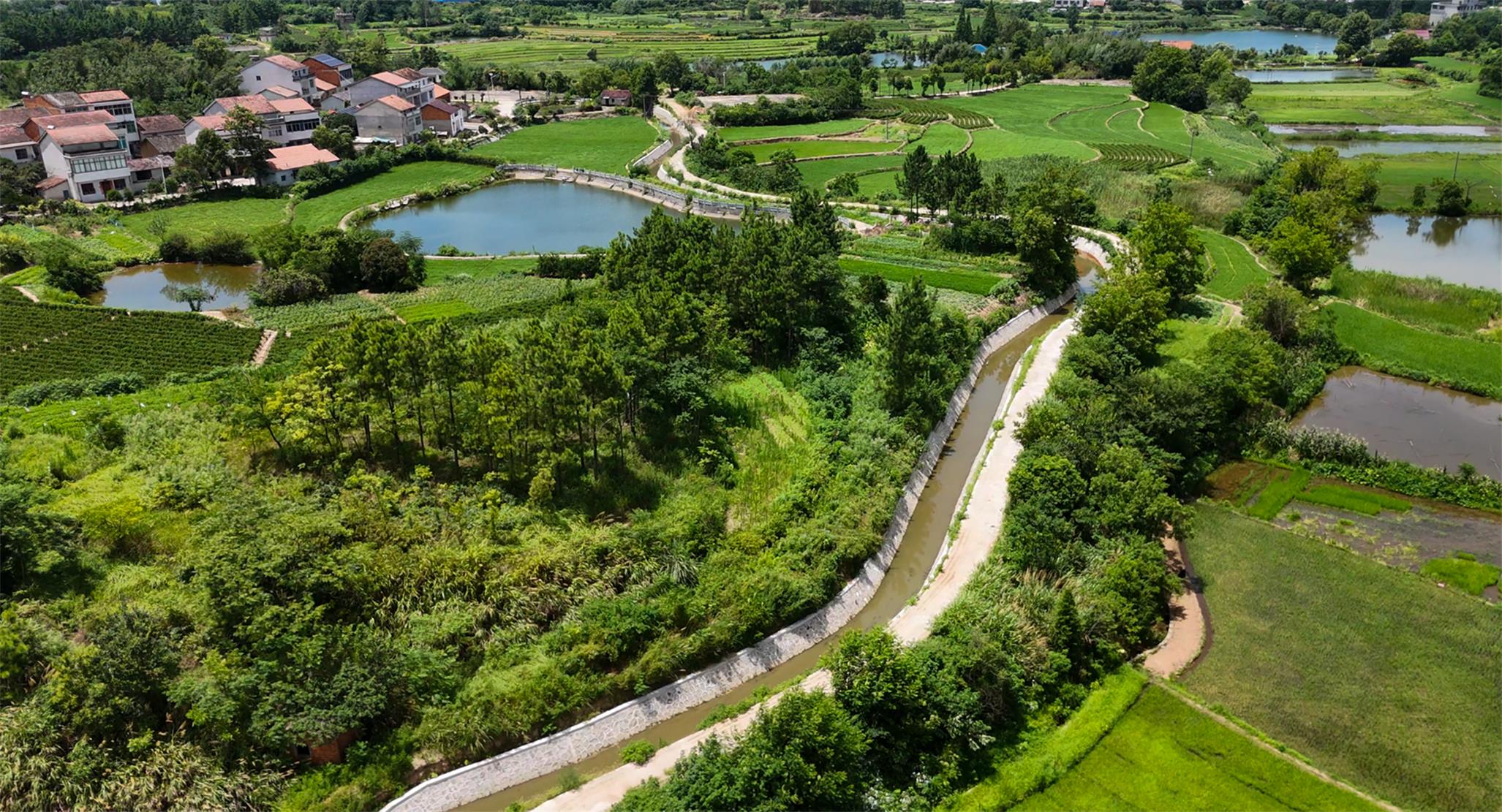 诚信 &#183; 高效 &#183; 拼搏 &#183; 创新